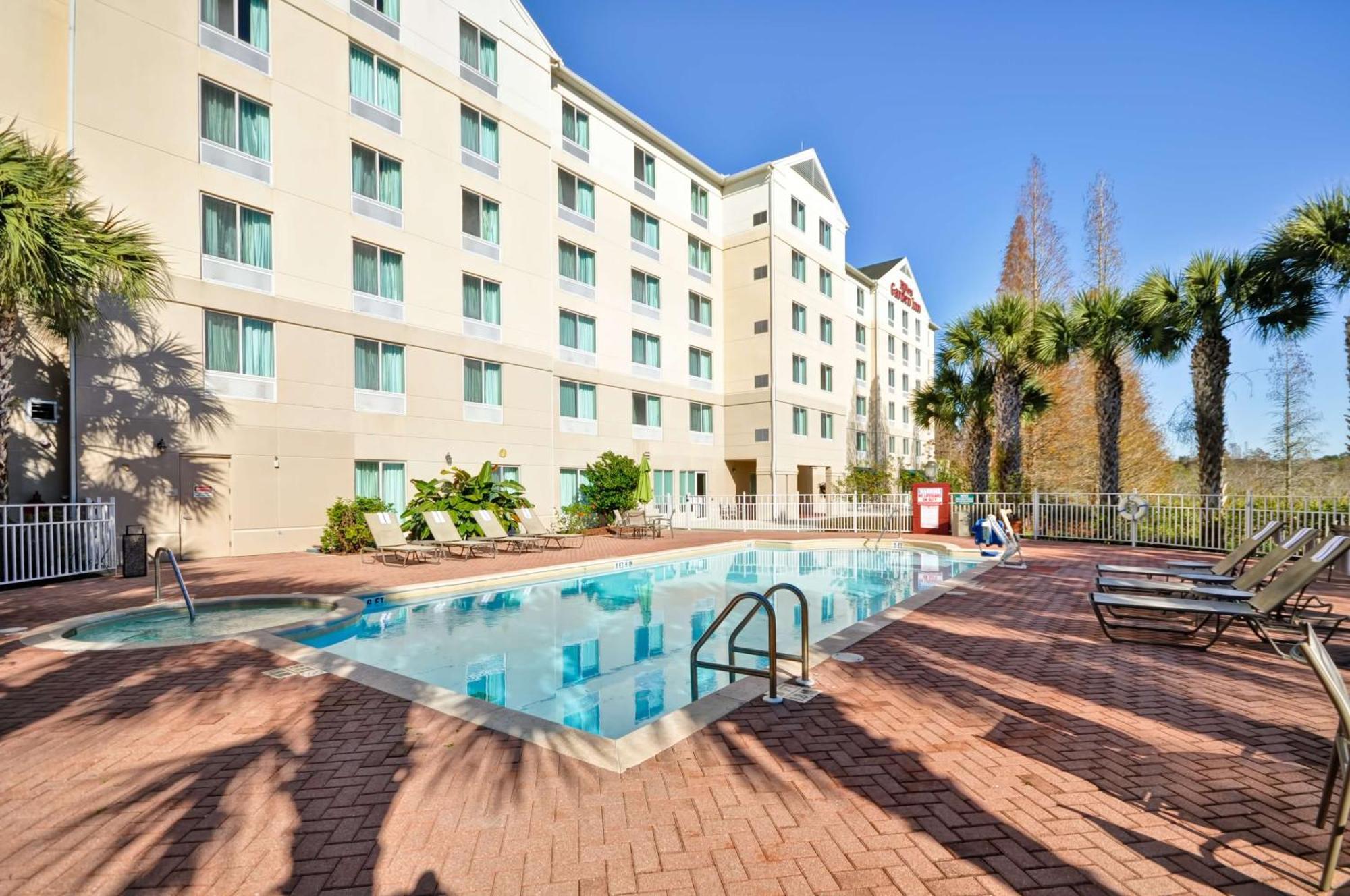 Hilton Garden Inn Tampa North Exterior photo